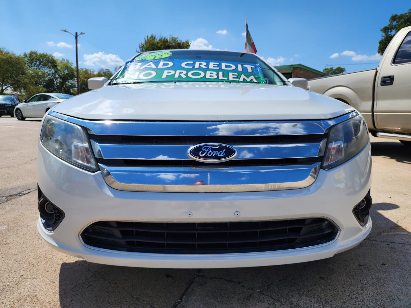 2012 WHITE Ford Fusion se (3FAHP0HG8CR) , AUTO transmission, located at 2660 S.Garland Avenue, Garland, TX, 75041, (469) 298-3118, 32.885551, -96.655602 - Welcome to DallasAutos4Less, one of the Premier BUY HERE PAY HERE Dealers in the North Dallas Area. We specialize in financing to people with NO CREDIT or BAD CREDIT. We need proof of income, proof of residence, and a ID. Come buy your new car from us today!! This is a Super Clean 2012 FORD FUSIO - Photo#9